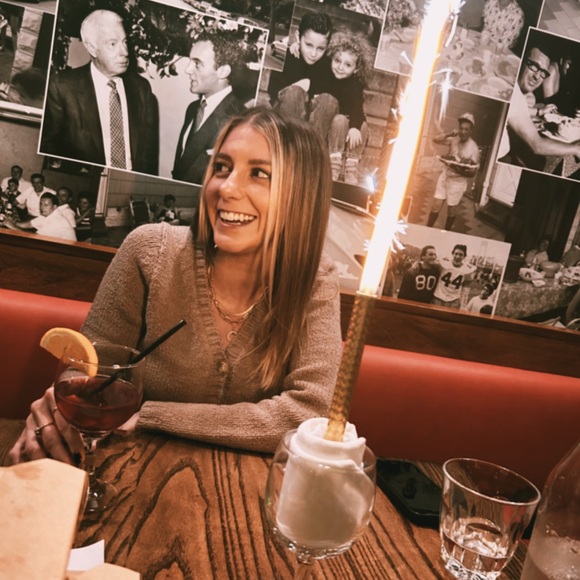 Meet your Posher, Brittany - Picture 1 of 1